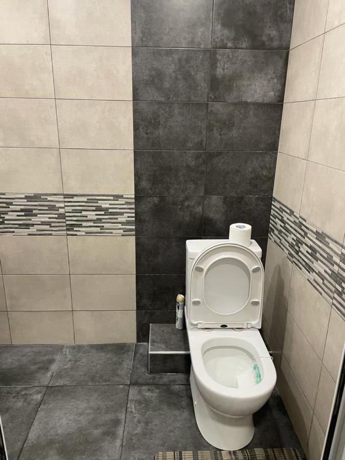 One Central Apartment 耶烈万 外观 照片